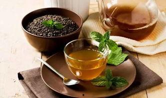 知守茶器吃瓜,品味瓜香，尽享茶韵